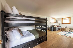 Condor by Avantstay Gorgeous Mountain Home w/ Hot Tub & Sauna