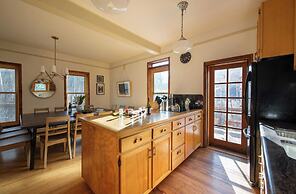 Condor by Avantstay Gorgeous Mountain Home w/ Hot Tub & Sauna