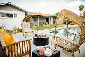 Daisy by Avantstay Modern Home w/ Spacious Backyard, Pool & Table Tenn