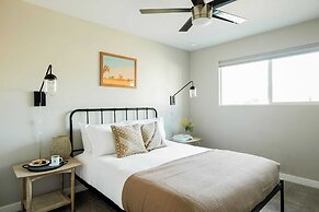 Daisy by Avantstay Modern Home w/ Spacious Backyard, Pool & Table Tenn