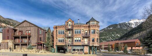 Ore Station 2 by Avantstay Modern Oasis in the Heart of Telluride w/ H