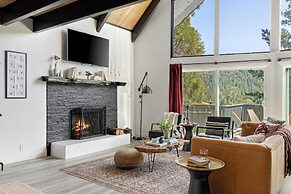 The Matterhorn Manor by Avantstay Harry Potter Inspired A-frame Home w