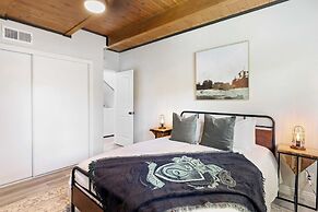 The Matterhorn Manor by Avantstay Harry Potter Inspired A-frame Home w