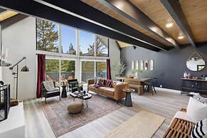 The Matterhorn Manor by Avantstay Harry Potter Inspired A-frame Home w