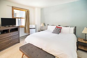 Cimarron Lodge 50 by Avantstay Ski-in/ski-out Property in Complex w/ T