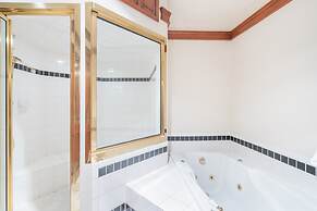 Lorian 8 by Avantstay Relaxing Home Close to Slopes & Hiking Trails