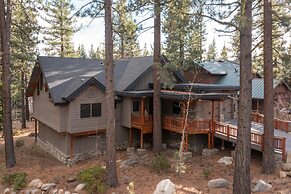 Coyote Moon by Avantstay Cabin W/sauna Mins From DT Truckee & Northsta