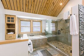 Coyote Moon by Avantstay Cabin W/sauna Mins From DT Truckee & Northsta