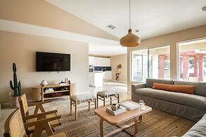 Fauna by Avantstay Desert Oasis With Hot Tub & Incredible Views!