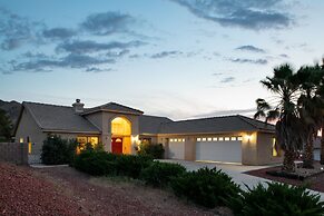 Fauna by Avantstay Desert Oasis With Hot Tub & Incredible Views!