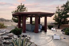 Fauna by Avantstay Desert Oasis With Hot Tub & Incredible Views!