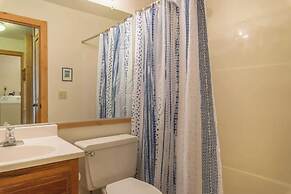 Hawk's Eye by Avantstay Cozy Condo w/ Views & Access to Northstar Reso