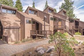 Hawk's Eye by Avantstay Cozy Condo w/ Views & Access to Northstar Reso