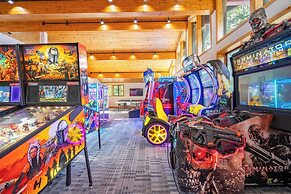 Hawk's Eye by Avantstay Cozy Condo w/ Views & Access to Northstar Reso