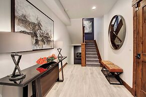 Main Street Escape by Avantstay Stunning Home Right off Main Street w/