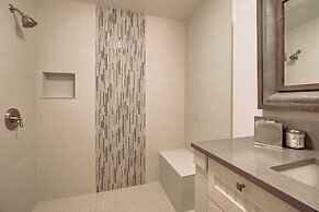 Main Street Escape by Avantstay Stunning Home Right off Main Street w/