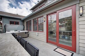 Main Street Escape by Avantstay Stunning Home Right off Main Street w/