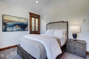 Main Street Escape by Avantstay Stunning Home Right off Main Street w/