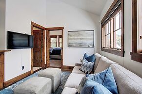 Main Street Escape by Avantstay Stunning Home Right off Main Street w/