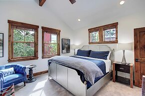 Main Street Escape by Avantstay Stunning Home Right off Main Street w/