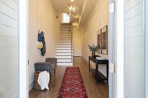 Springsteen by Avantstay Stylish Townhouse in Nashville!