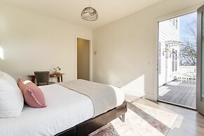 Springsteen by Avantstay Stylish Townhouse in Nashville!