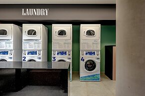 Studio com piscina aq. na Bela Vista