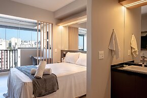 Studio com piscina aq. na Bela Vista