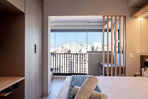 Studio com piscina aq. na Bela Vista