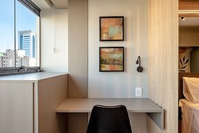 Studio com piscina aq. na Bela Vista