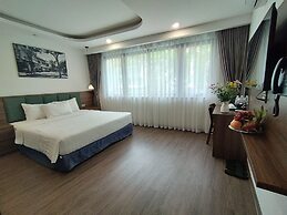 Hanoi Vacanza Premier Hotel
