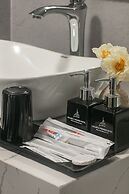 Hanoi Vacanza Premier Hotel