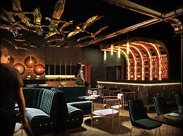 The House Hotel Al Khiran