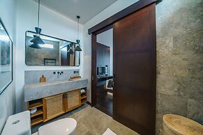 Penthouse Sunset Seabreeze