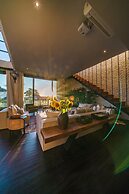 Penthouse Sunset Seabreeze