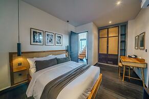 Penthouse Sunset Seabreeze