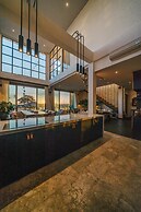 Penthouse Sunset Seabreeze