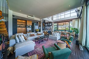 Penthouse Sunset Seabreeze