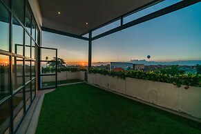 Penthouse Sunset Seabreeze