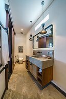 Penthouse Sunset Seabreeze