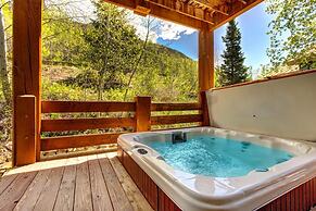 K B M Resorts: Nordic Retreat - Hot Tub, Mountain Views, Wood Fireplac