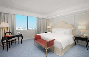 The Plaza Doha, LXR Hotels & Resorts