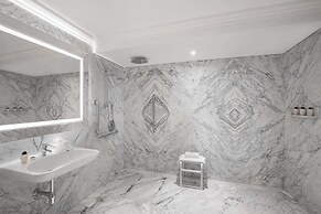 The Plaza Doha, LXR Hotels & Resorts