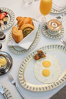 The Plaza Doha, LXR Hotels & Resorts