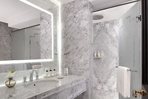 The Plaza Doha, LXR Hotels & Resorts