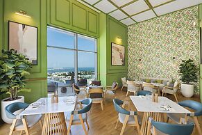 The Plaza Doha, LXR Hotels & Resorts