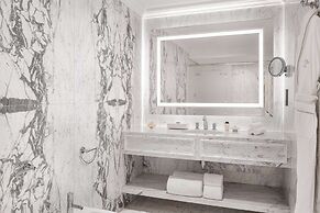 The Plaza Doha, LXR Hotels & Resorts