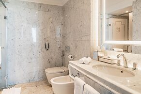The Plaza Doha, LXR Hotels & Resorts