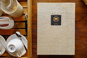 Airsania Ubud Antique Villas