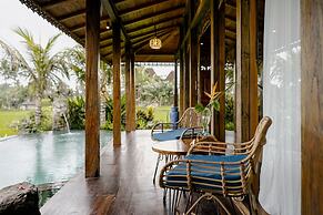 Airsania Ubud Antique Villas